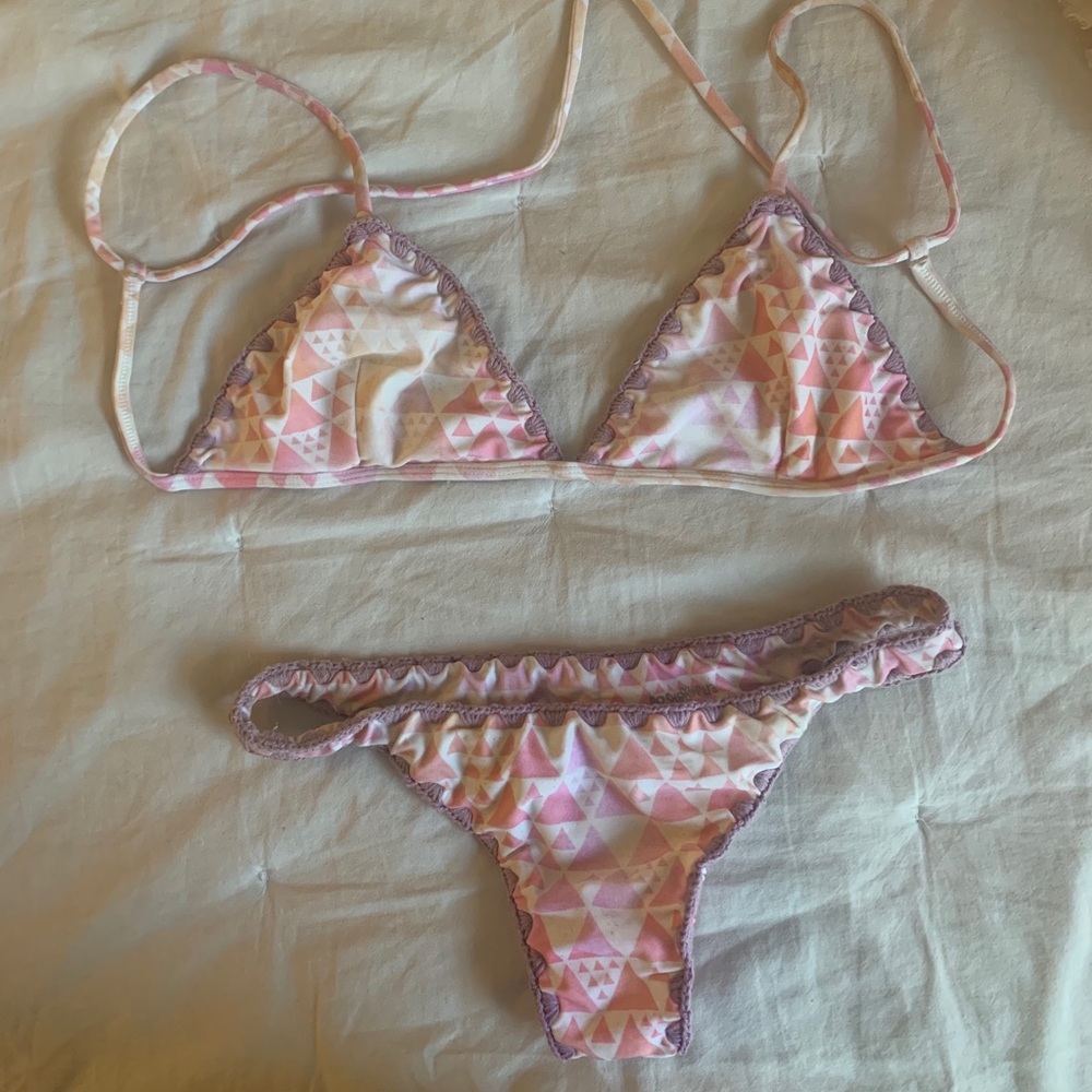 Posts Pua Bikini